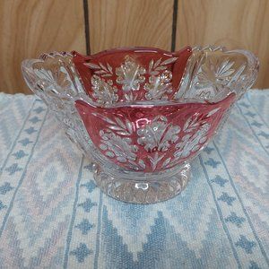 Cranberry & White Dish